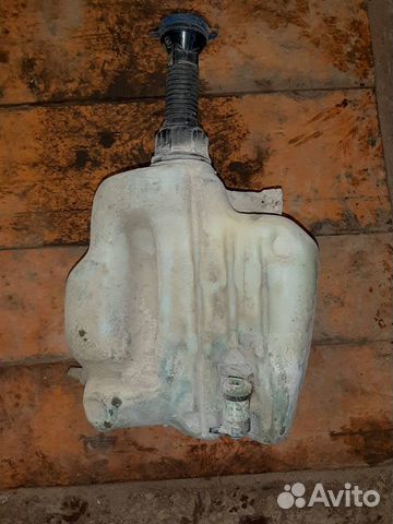 Бачок омывателя на Пежо 406 Peugeot 406