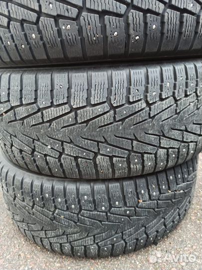 Nokian Tyres Hakkapeliitta 7 285/60 R18 116R