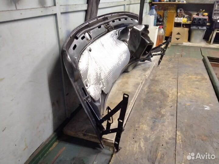 Капот Vito W638