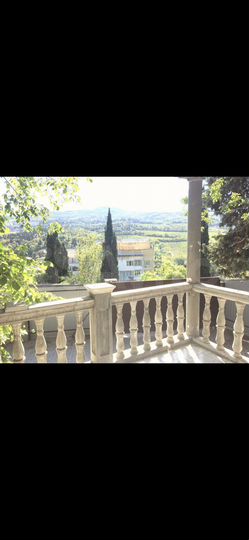 2-к. квартира, 88 м², 1/3 эт.