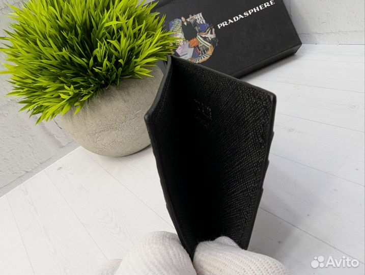 Картхолдер кожаный Prada
