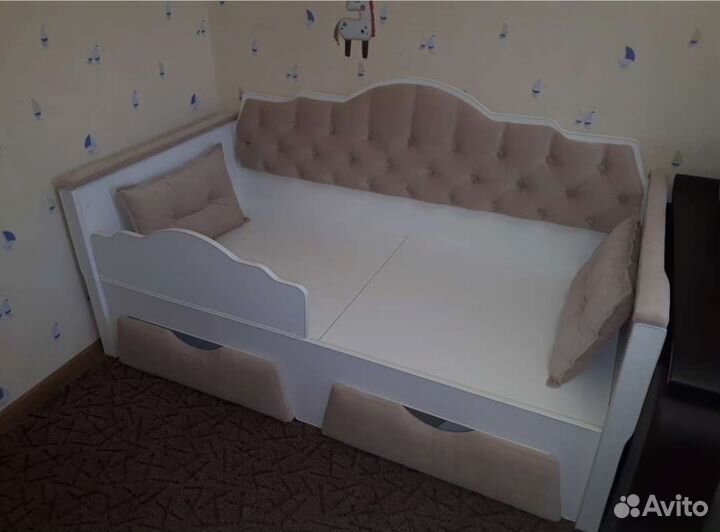 Детская кровать Фея с мягкой спинкой