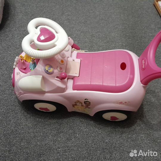 Детская машинка каталка с ручкой