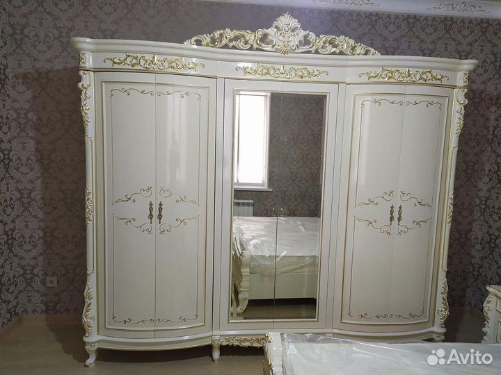 Спальный гарнитур Версаль