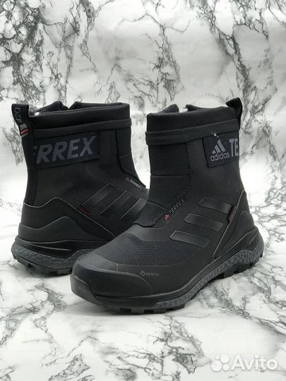 Мужские зимние дутики непромокаемые adidas terrex