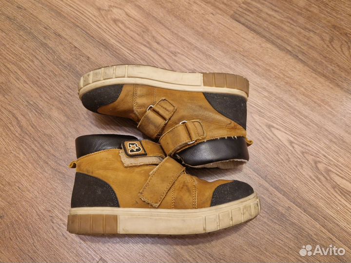 Bottilini ботинки демисезон 31р для мальчика