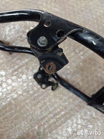 Рама с качелей и документами на Yamaha Vino 5SU