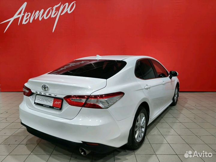 Toyota Camry, 2018