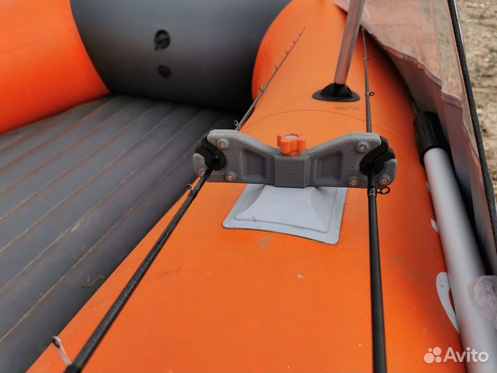 Держатель для спиннингов 