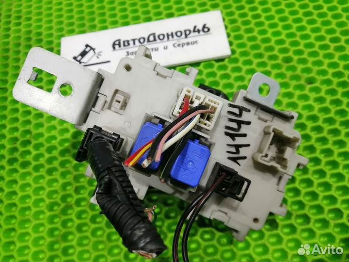 Блок предохранителей салонный Nissan Teana J31