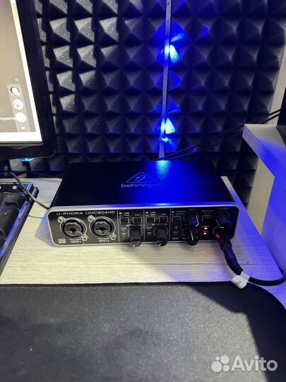 Звуковая карта behringer umc204HD