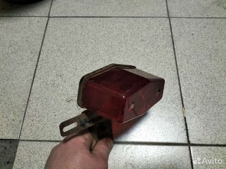 Задний фонарь поннония