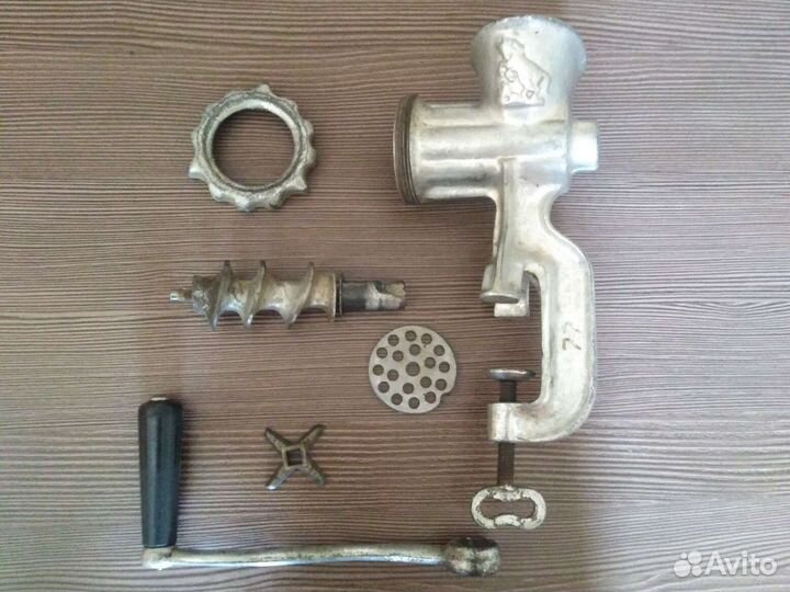 Вафельница мясорубка к праздникам обменяю