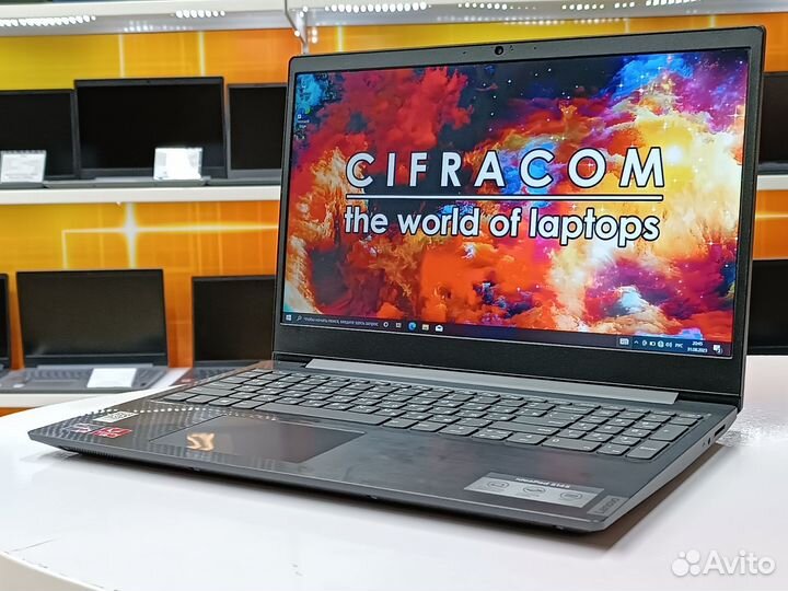 Ноутбук Lenovo 15.6