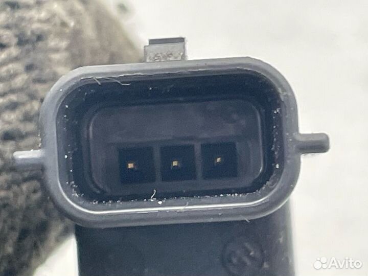 Датчик положения распредвала Nissan Serena C26 2.0