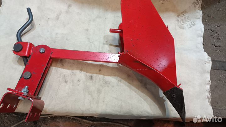 Плуг на мотоблок