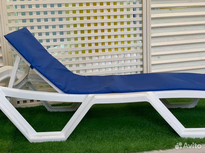 Матрас на шезлонг разные цвета