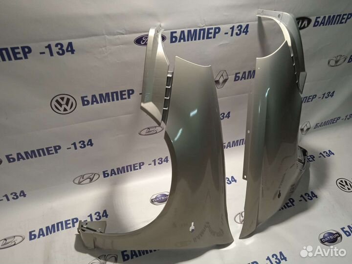 Крыло калина 1 пластик комплект Мускат-620