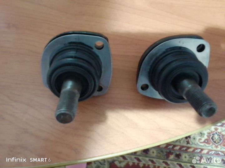 Продам шаровые на ваз