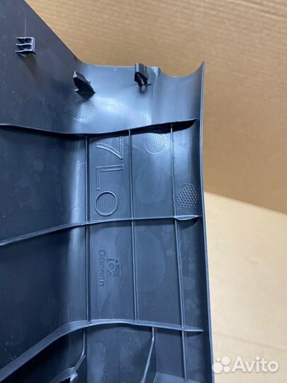 Нижняя накладка заднего левого порога Corolla E210