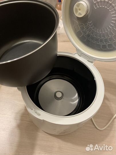 Мультиварка Scarlett sc 410