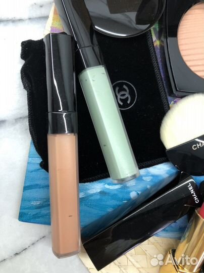 Компактная пудра chanel light ; medium light