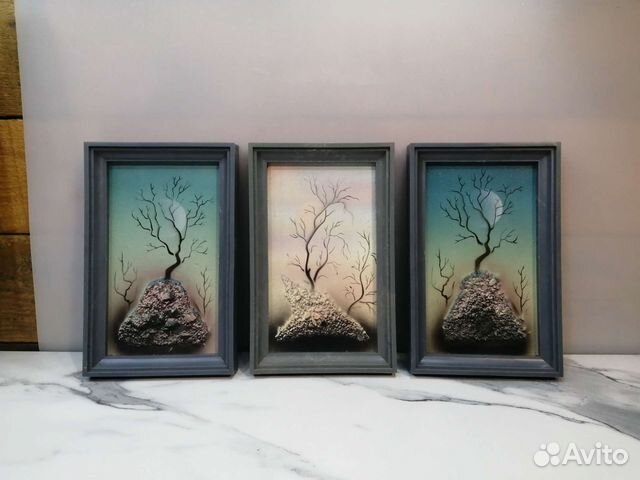 Каменное панно