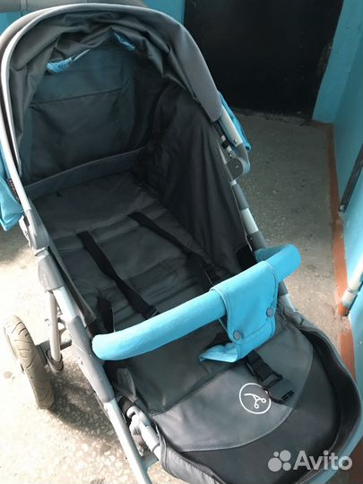 Коляска прогулочная