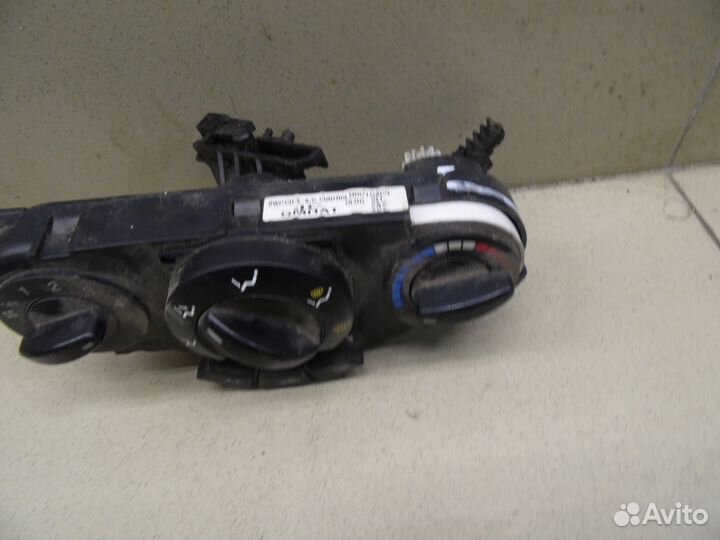 Блок управления отопителем Gentra II 2013-2015