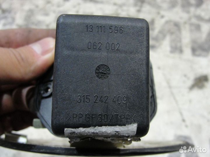 Лючок бензобака Opel Astra H