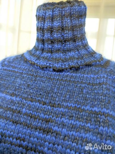 Пушистый свитер ручной работы Новый