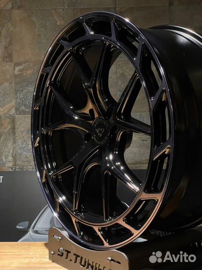 Новые литые диски R22 5x108 Vossen Design