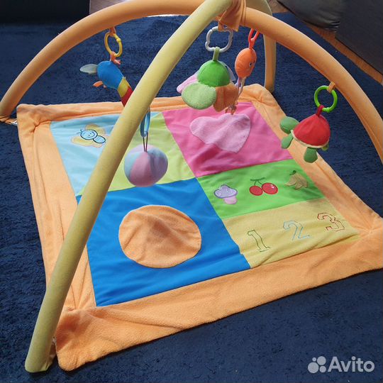 Развивающий коврик