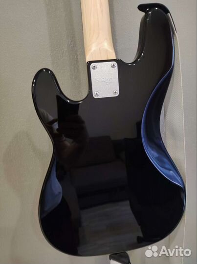 Бас гитара Stagg 4-х струнная