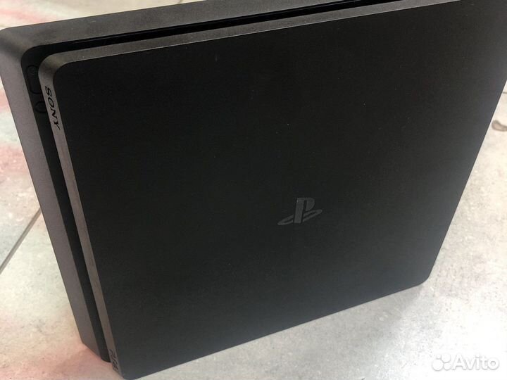Sony PS4 slim