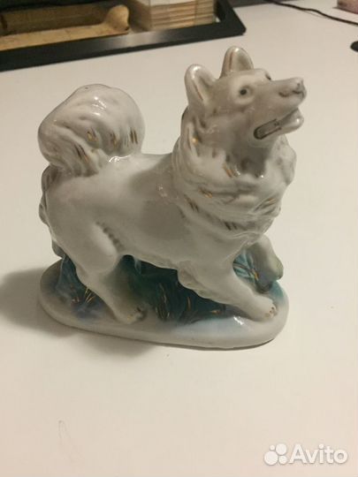 Собака статуэтка фарфор