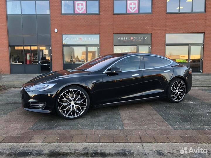 Диски R17 HF2 5-112 на Seat