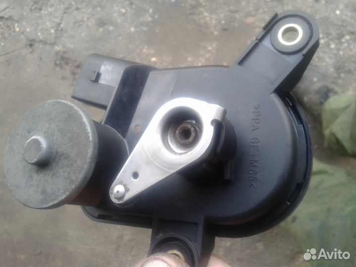 Серво-привод вихревых заслонок на 612 мотор ML 270