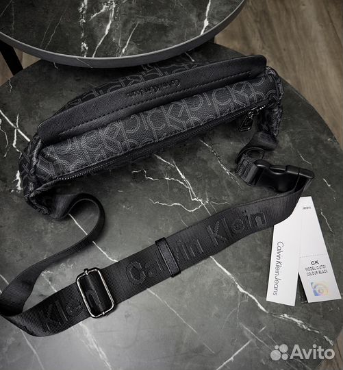 Сумка бананка Calvin Klein