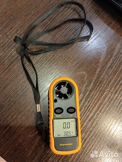 Анемометр