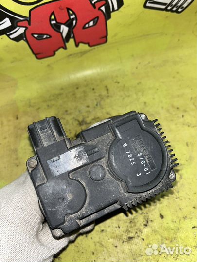 Дроссельная заслонка Nissan Almera Classic