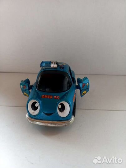 Детская машинка со звуком