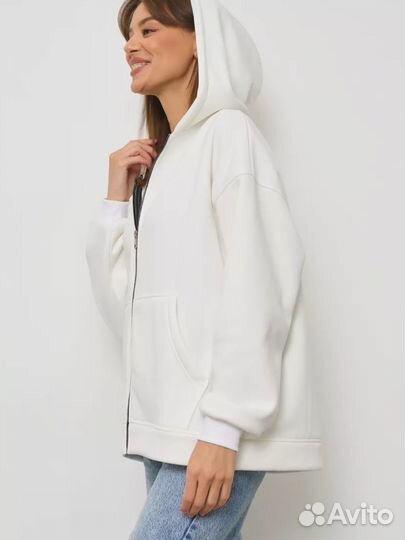 Зипка белая оверсайз