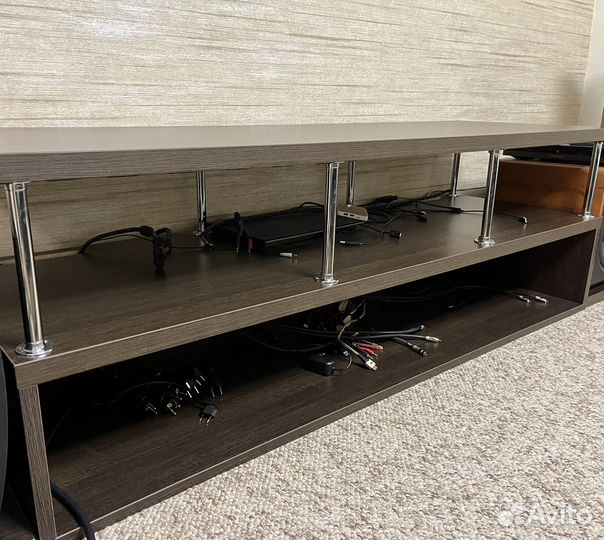 Подставка для тв б/у 184 см