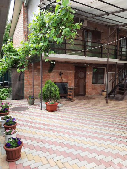 Комната 15 м² в 5-к., 1/2 эт.