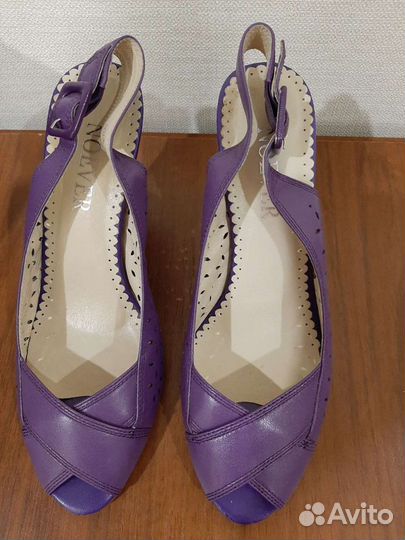 Босоножки 38