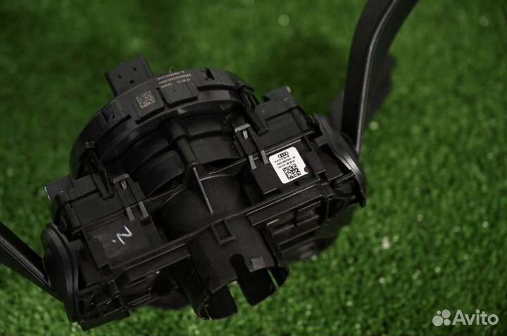 Блок подрулевых переключателей правый Audi Q5 2.0