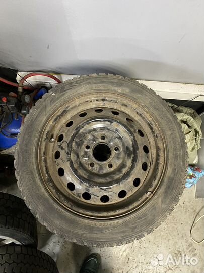 R16 Nokian Tyres Nordman 4 205/55, PCD 5x114.3 DIA 67.1