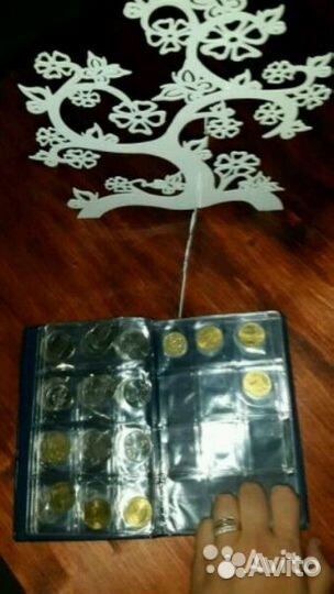 Юбилейные монеты