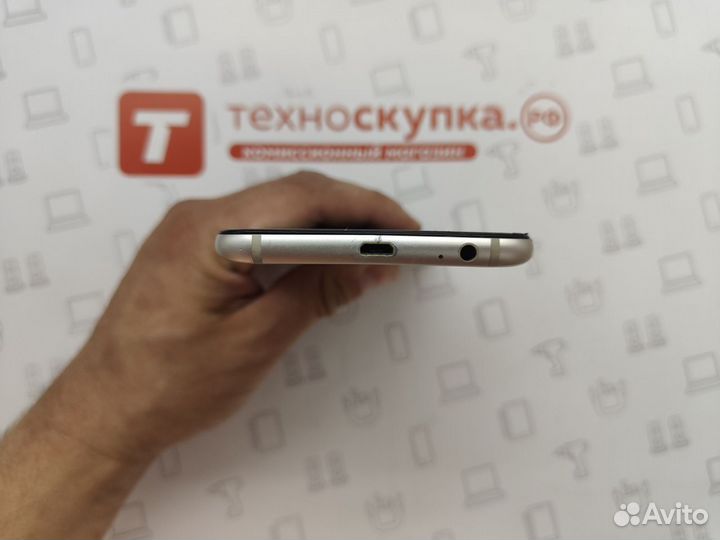 Samsung Galaxy A6+, 3/32 ГБ